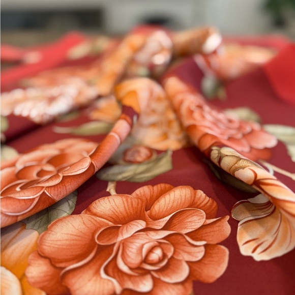 Authentic Salvatore Ferragamo Scarf - Picture 5 of 7